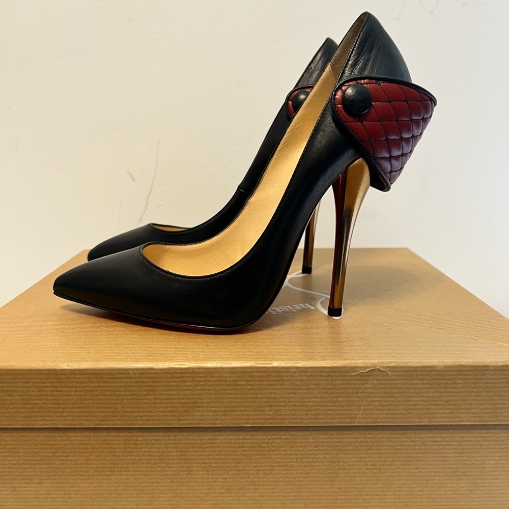 NWT - Christian Louboutin Huguetta 120 Nappa Leather Pump - Size: 38.5 EU